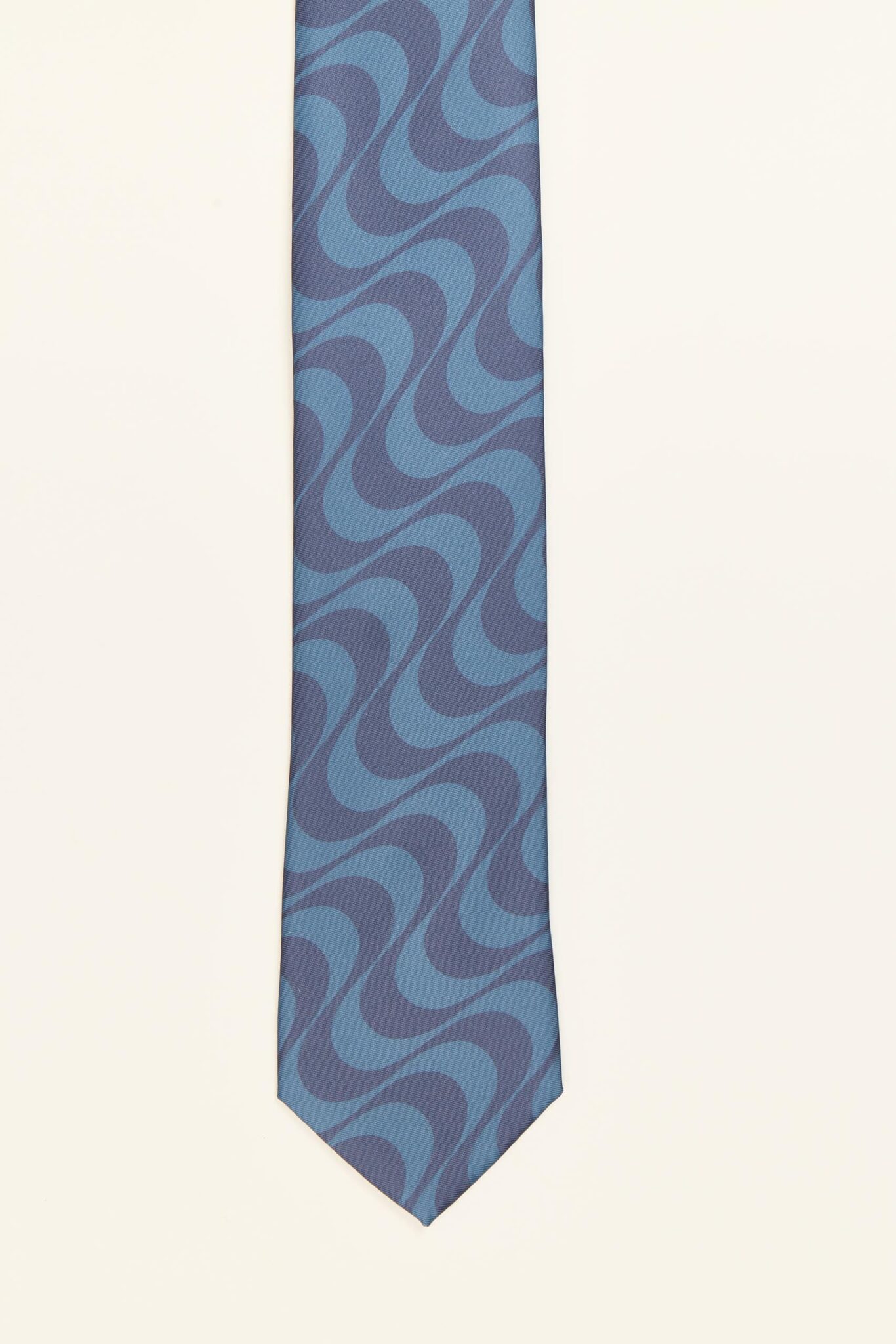 Corbata azul marino con estampado de ondas en diagonal, ancho clásico PuroEgo